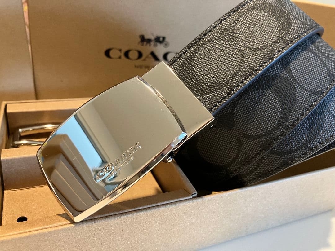 コーチ　新品　リバーシブル　シグネチャーベルト　シルバーバックル　紳士ビジネス