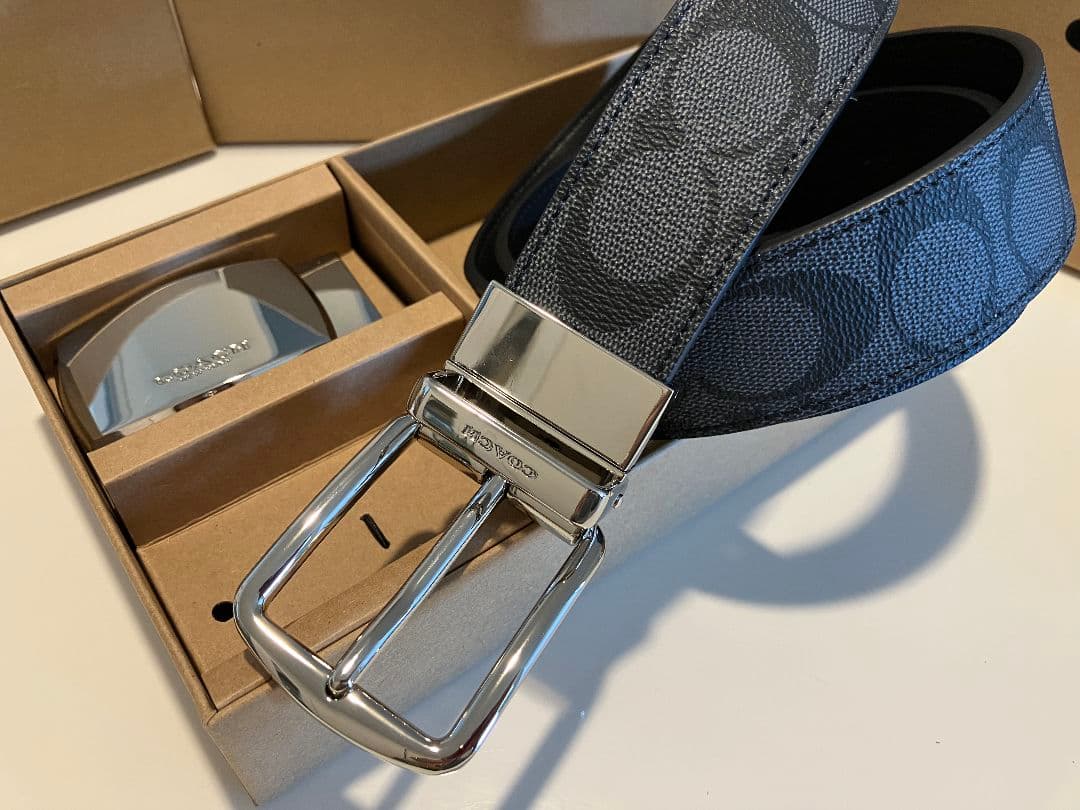 コーチ　新品　リバーシブル　シグネチャーベルト　シルバーバックル　紳士ビジネス