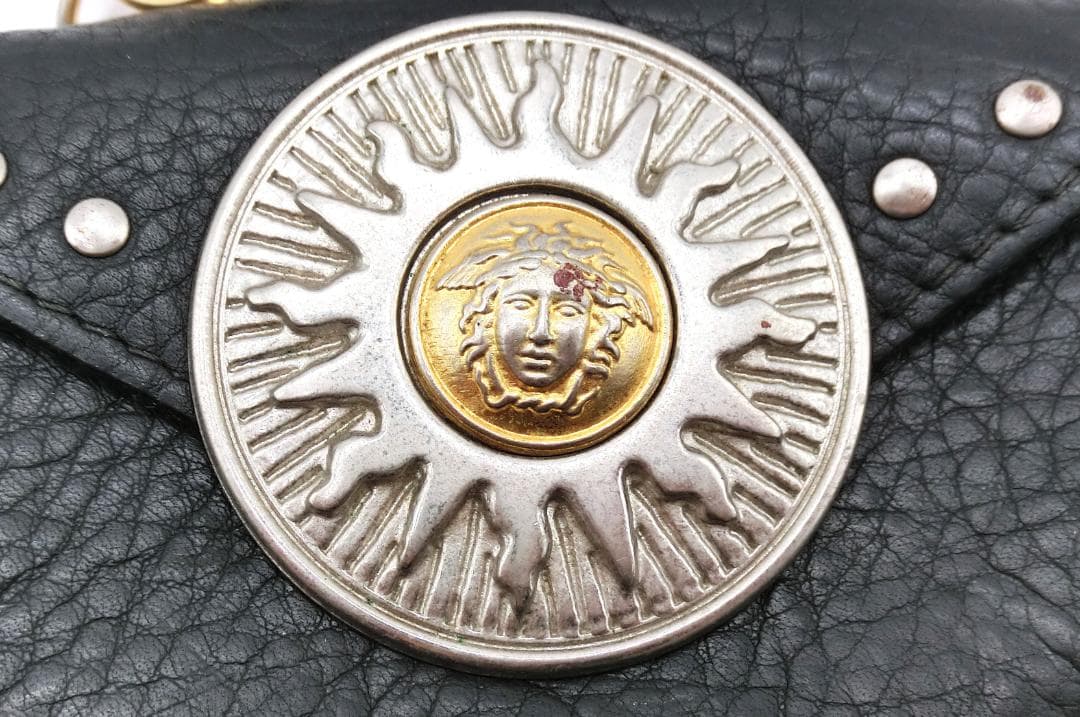 B 　ジャンニヴェルサーチ　メデユーサ　スタッズ 　ウエストポーチ