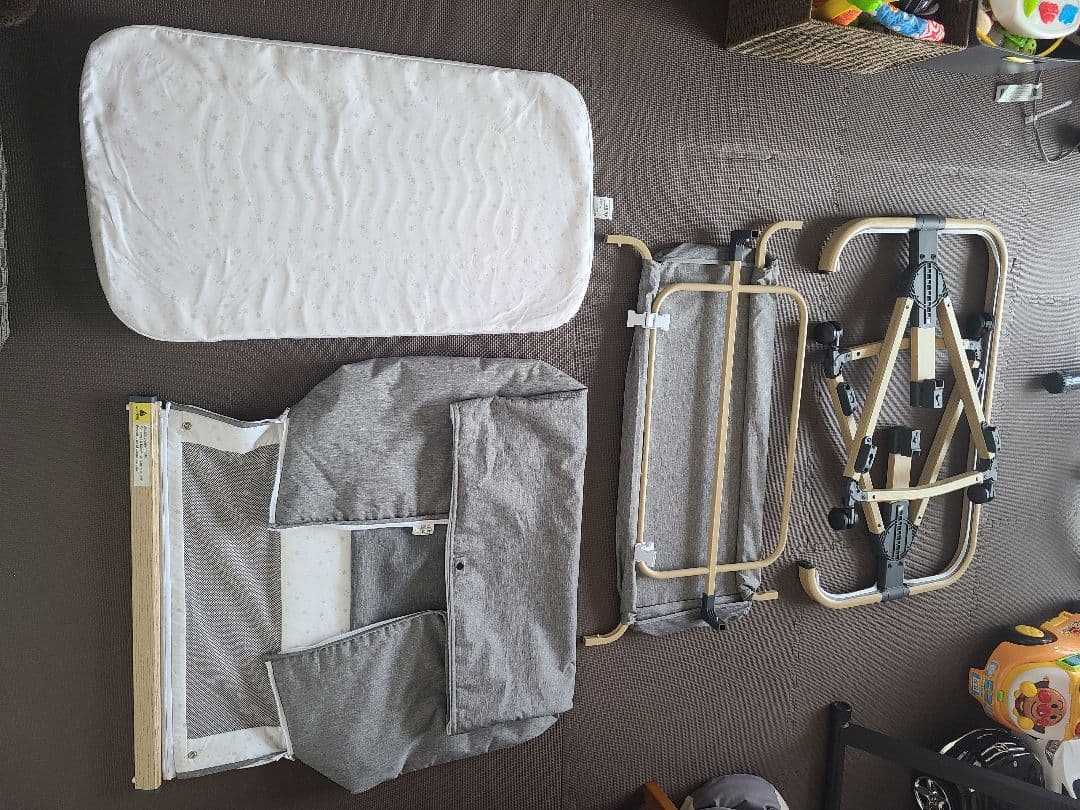 HZDMJ ベビーベッド キャスター付き グレー