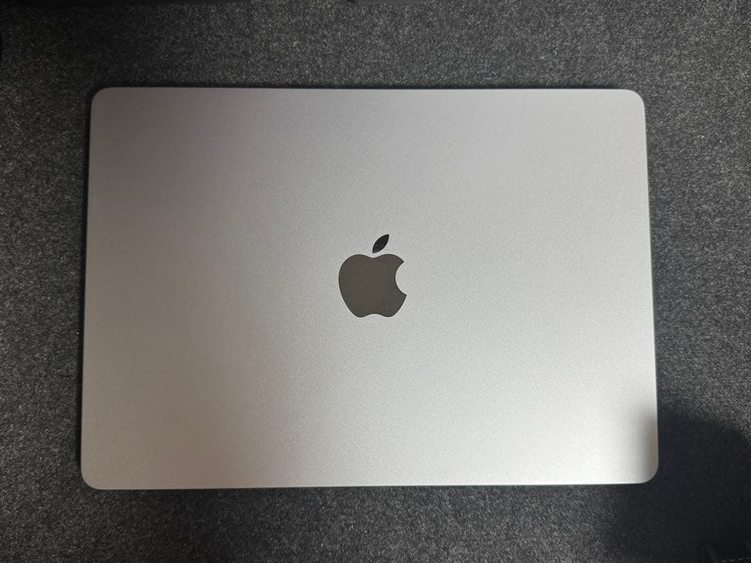 mac book air m2 16GB/256GB CPU8/GPU10 美品