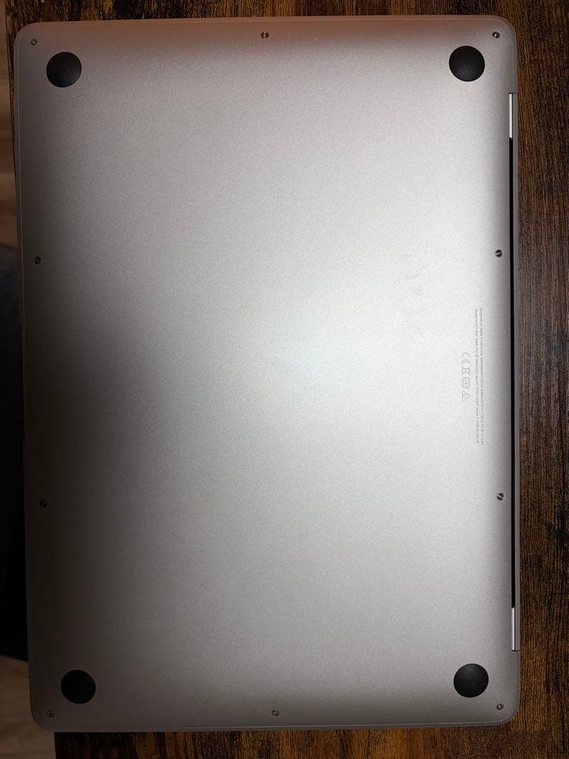 MacBook Air 13.3in M1 8コア16GB256GB JIS