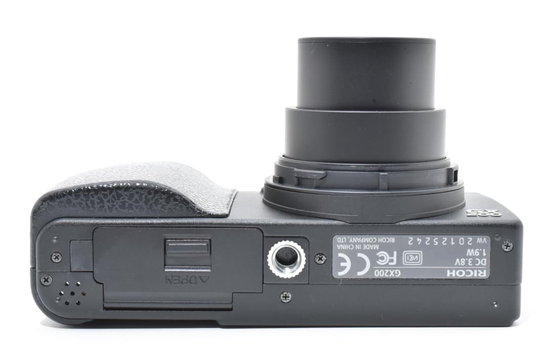 リコー　RICOH GX200 VFナシ 0382