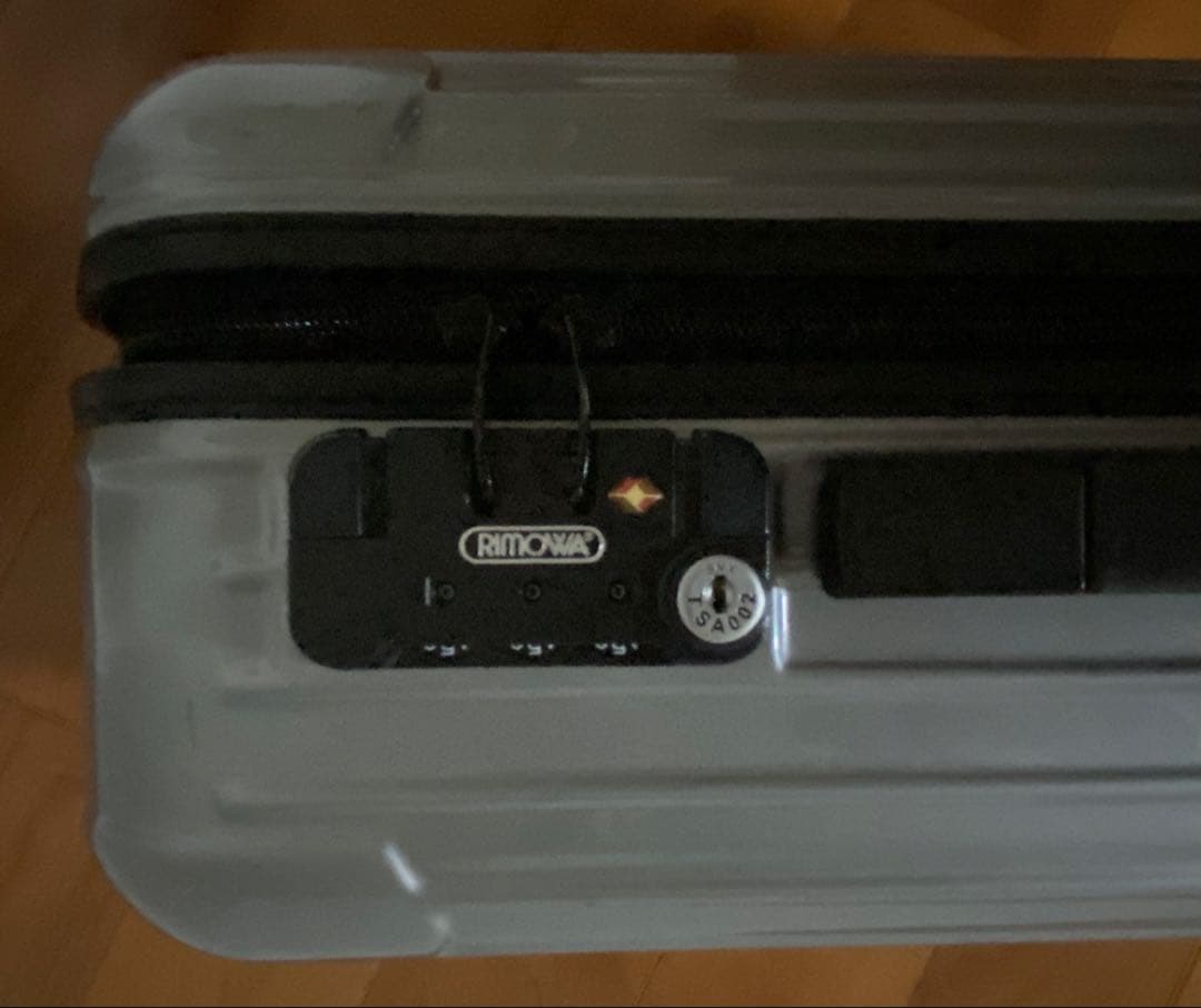 RIMOWAキャリーケース 機内持ち込み可