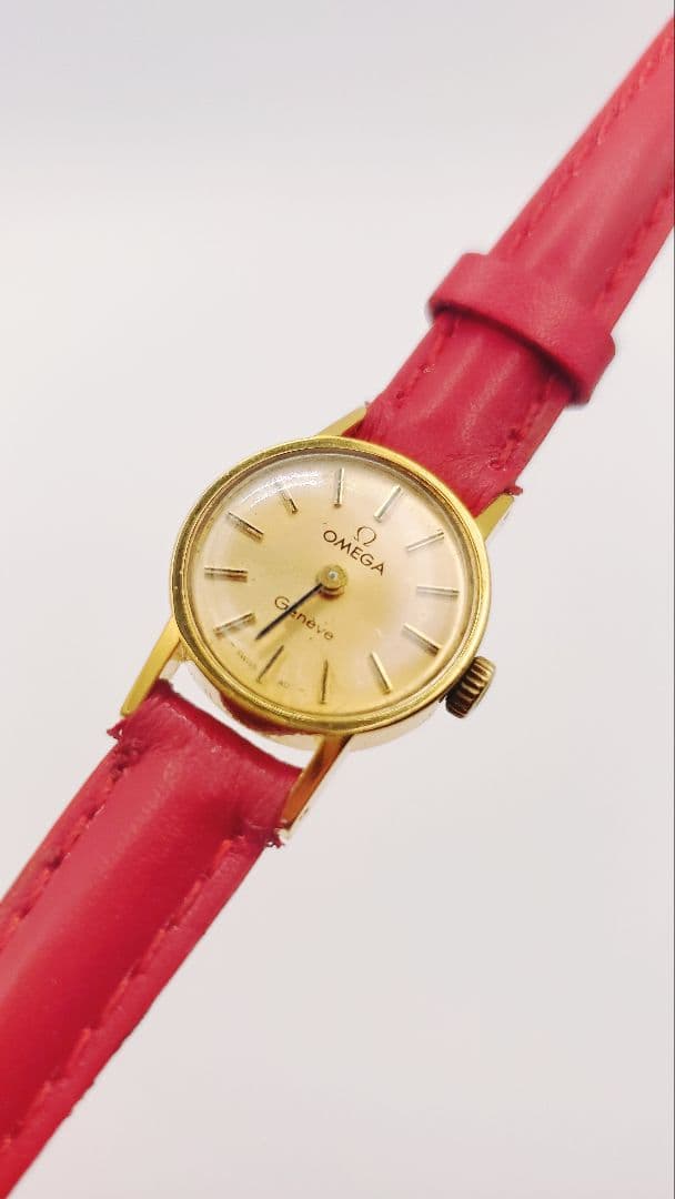 m*o様 年末限定。レディース　OMEGA オメガ　ゴールド/レッド 手巻き時計