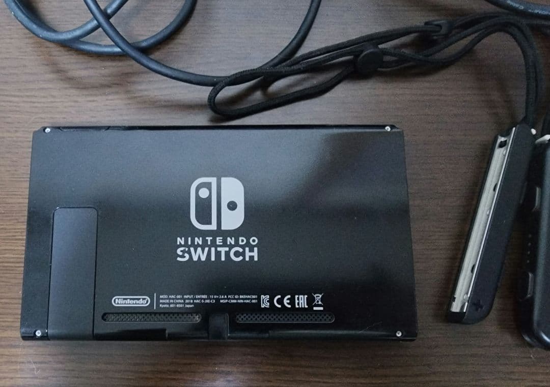 Nintendo Switch 本体+ジョイコン(ジャンク品)