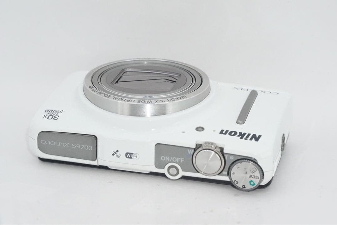 デジタルカメラ Nikon COOLPIX S9700