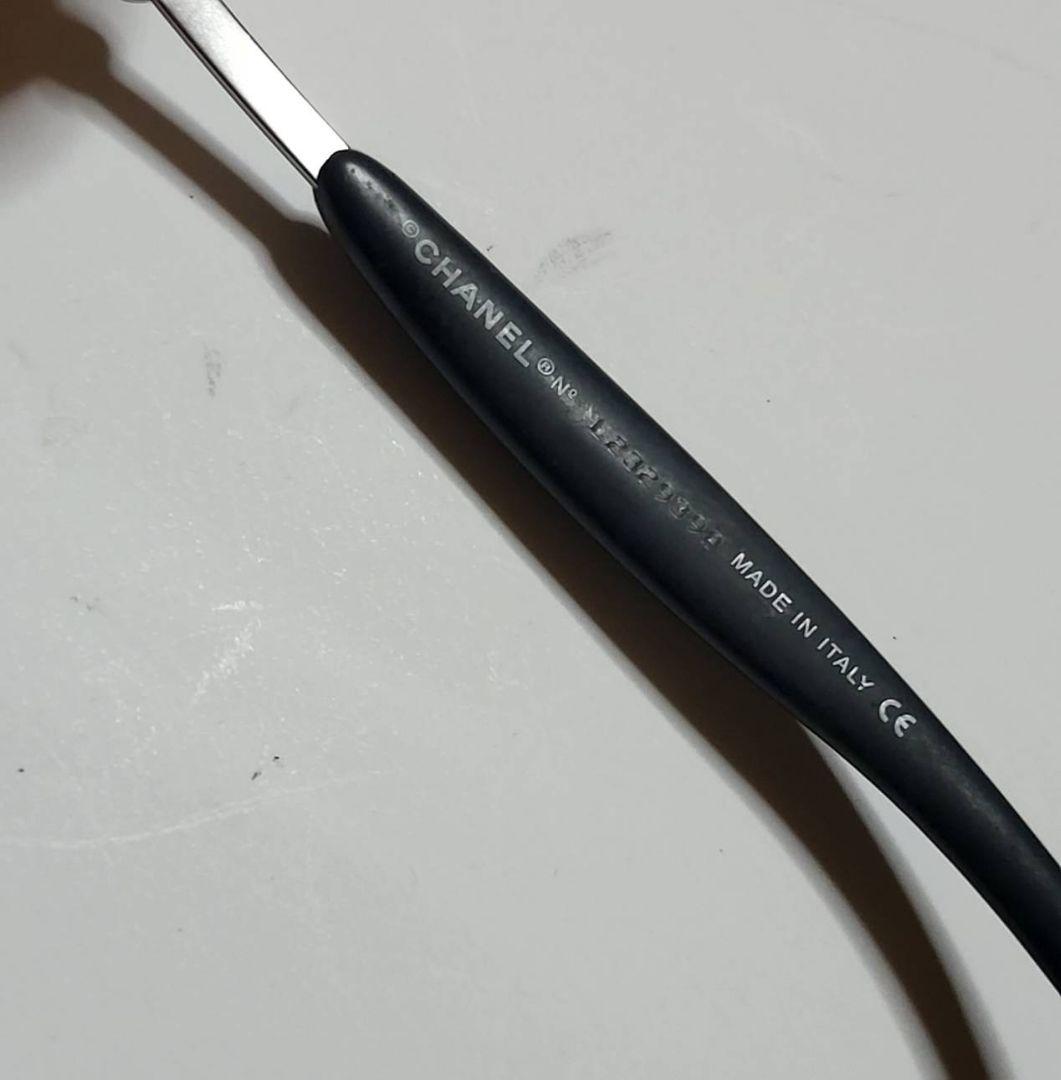 ◆CHANEL　シャネル◆ロゴ付き　サングラス　男女兼用