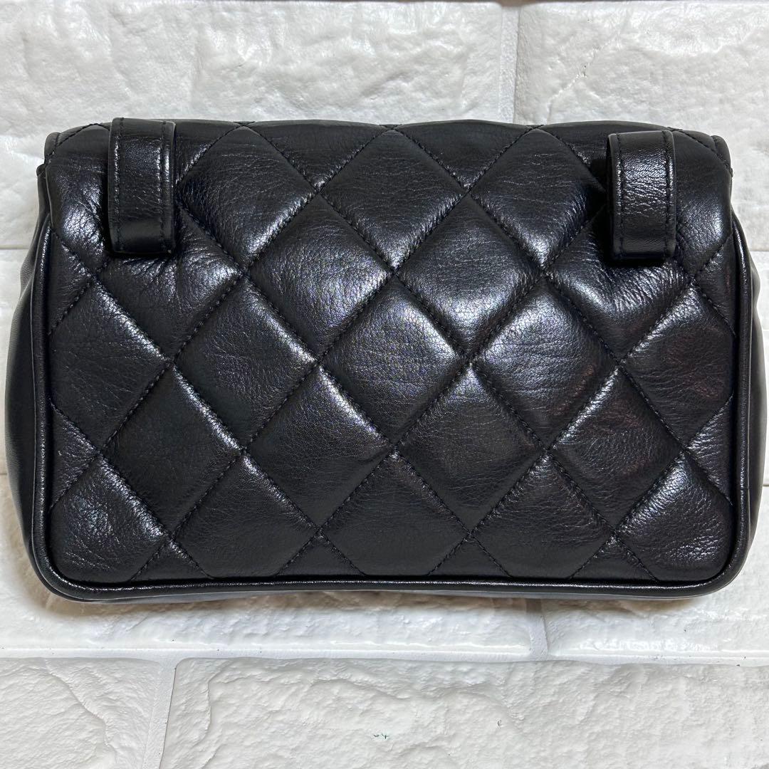 【良品】CHANELシャネルマトラッセボディバッグ　ターンロック