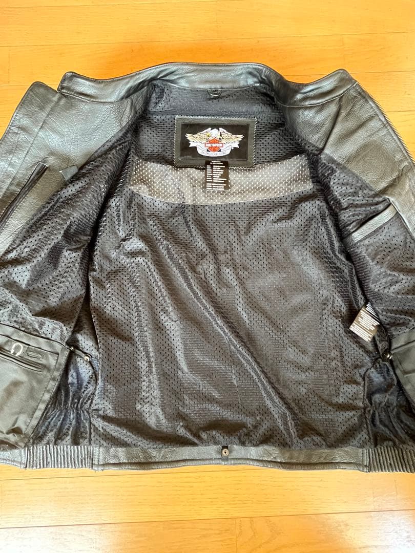 【未使用】Harley-Davidson本革ライダースジャケット(インナー付属)