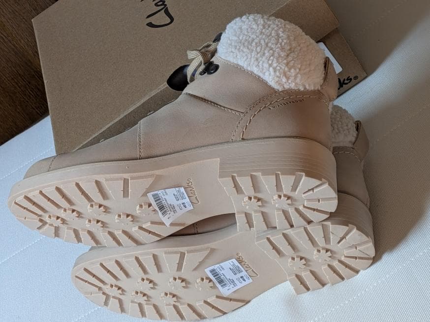 新品Clarksレースアップブーツ Orinoco2Hikeウォータープルーフ