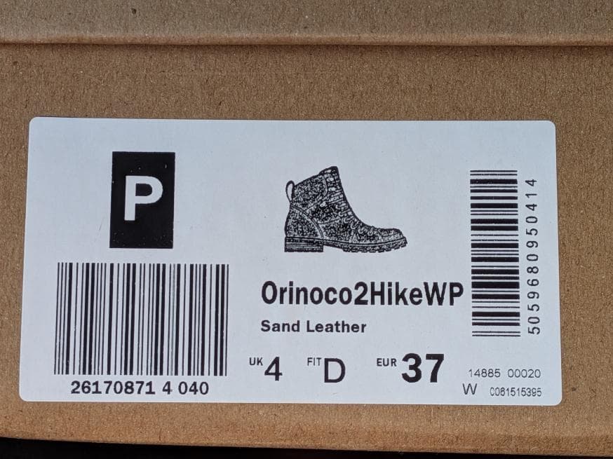 新品Clarksレースアップブーツ Orinoco2Hikeウォータープルーフ