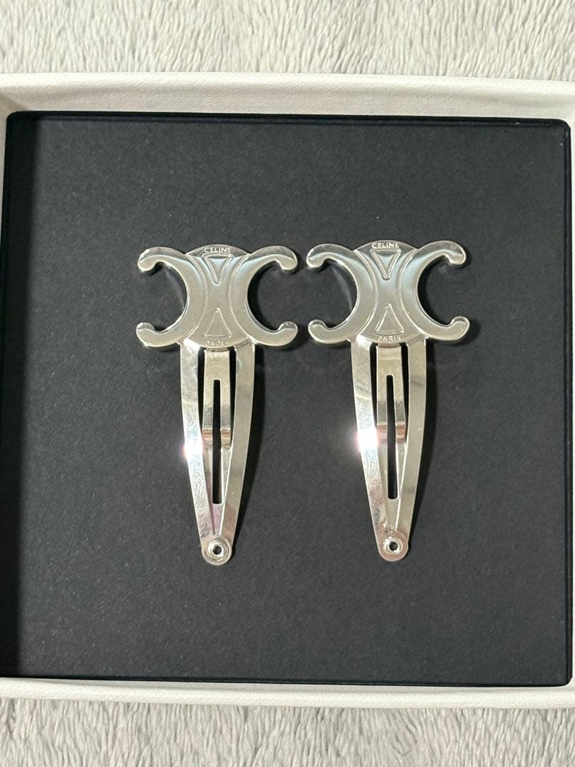 CELINE ヘアクリップ 2個セット 箱付き