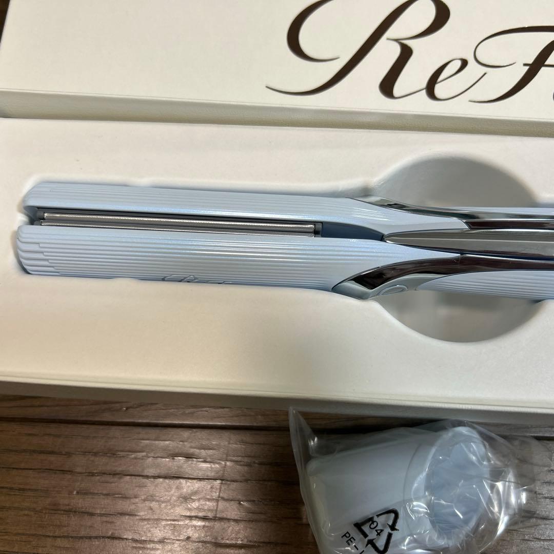 リファ　ストレートアイロンプロ　ホワイト