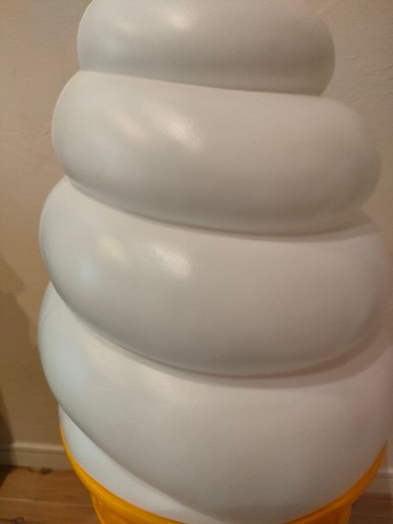 ソフトクリーム型ライト　 ニッセイ　日世 ランプ　 照明 看板