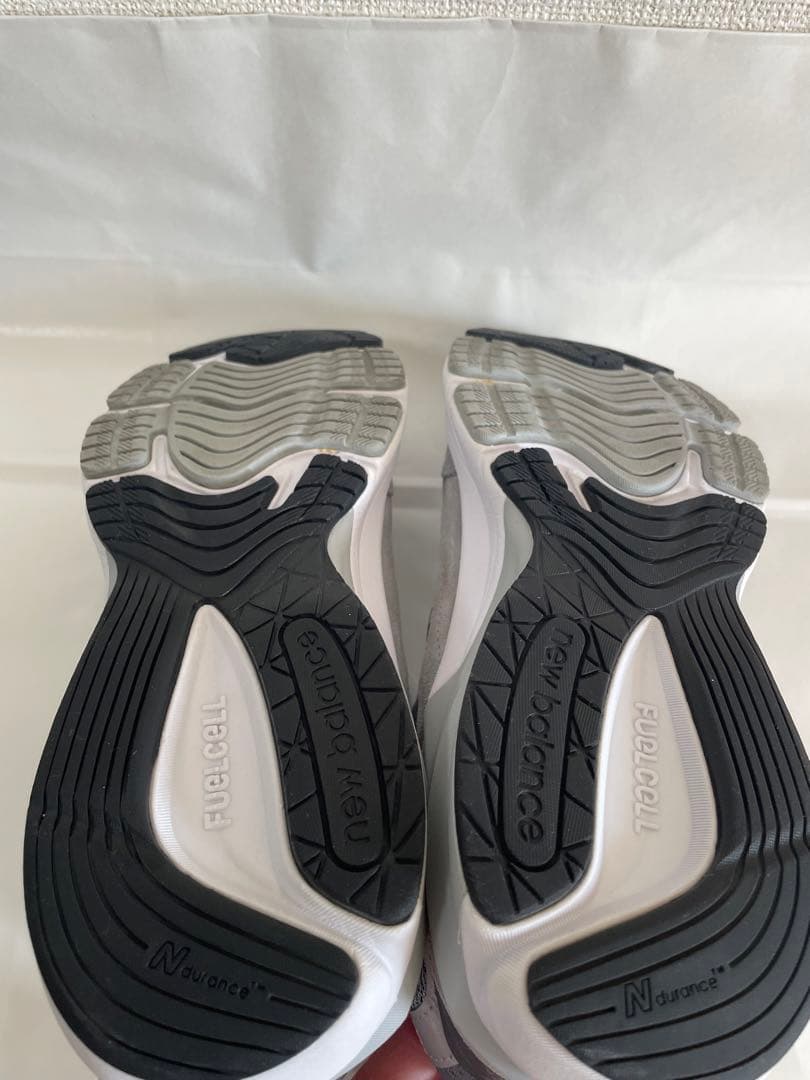 超美品現品のみ☆ニューバランス990V6【M990GL6】27cm芸能人多数愛用