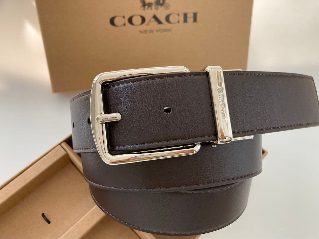 限定SALE♪コーチ　新品　リバーシブル　シグネチャー　バックル2点　　ビジネス