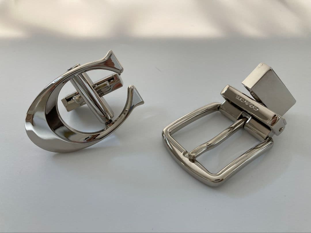 限定SALE♪コーチ　新品　リバーシブル　シグネチャー　バックル2点　　ビジネス