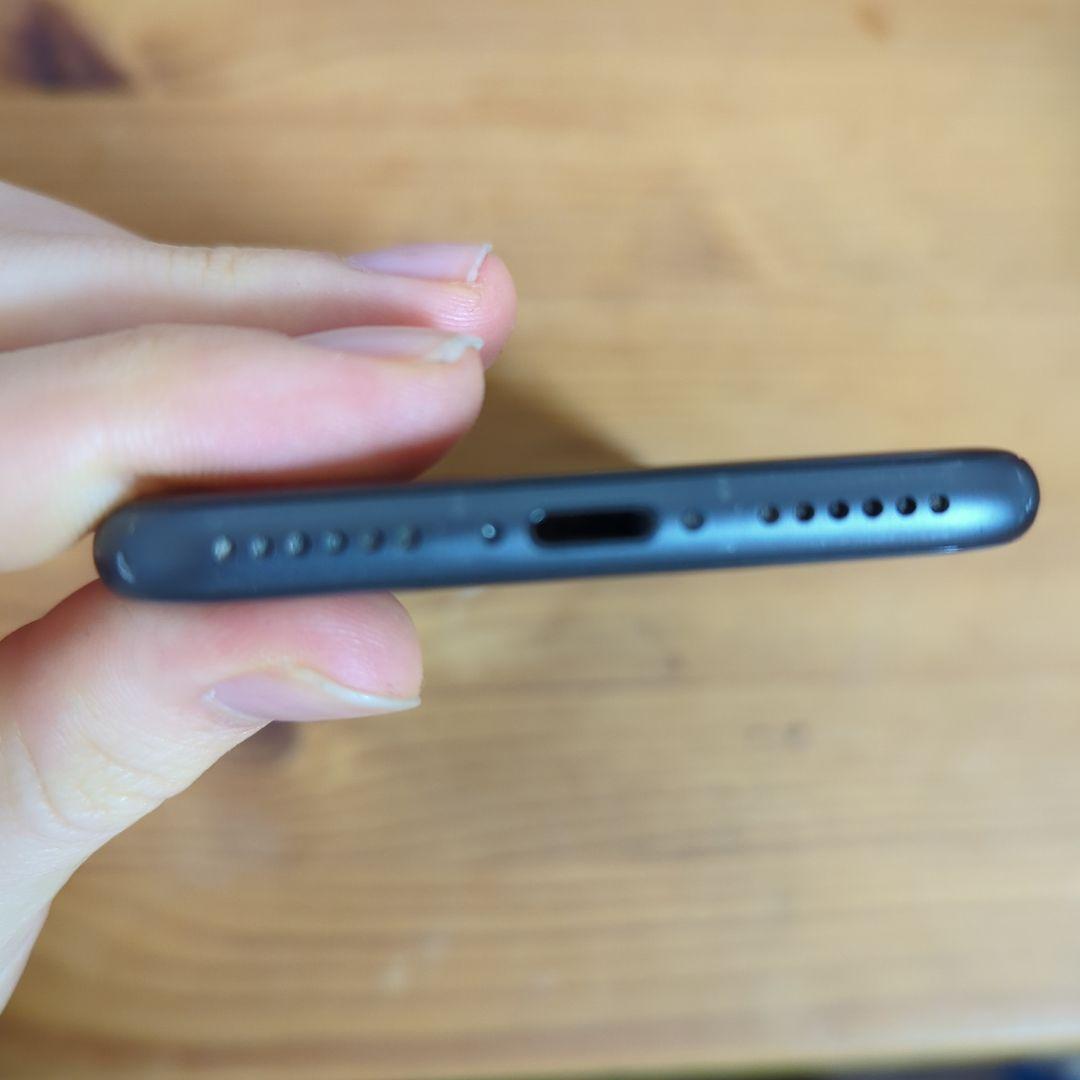 iPhone8 64GB SIMフリー 本体 スペースグレイ