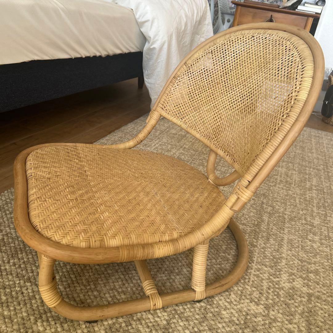 ラタン製カジュアルローチェア