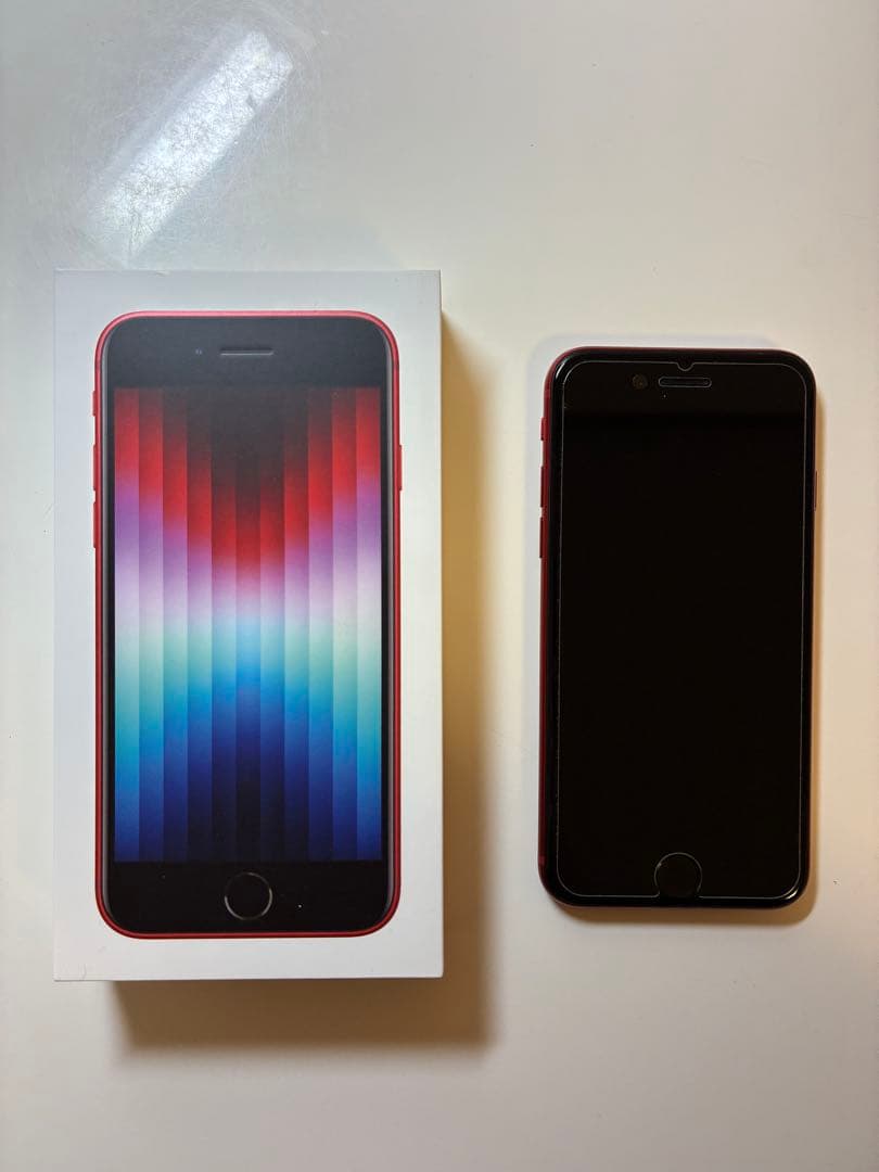 【Apple iPhone SE (第3世代) 64GB＋付属機器】