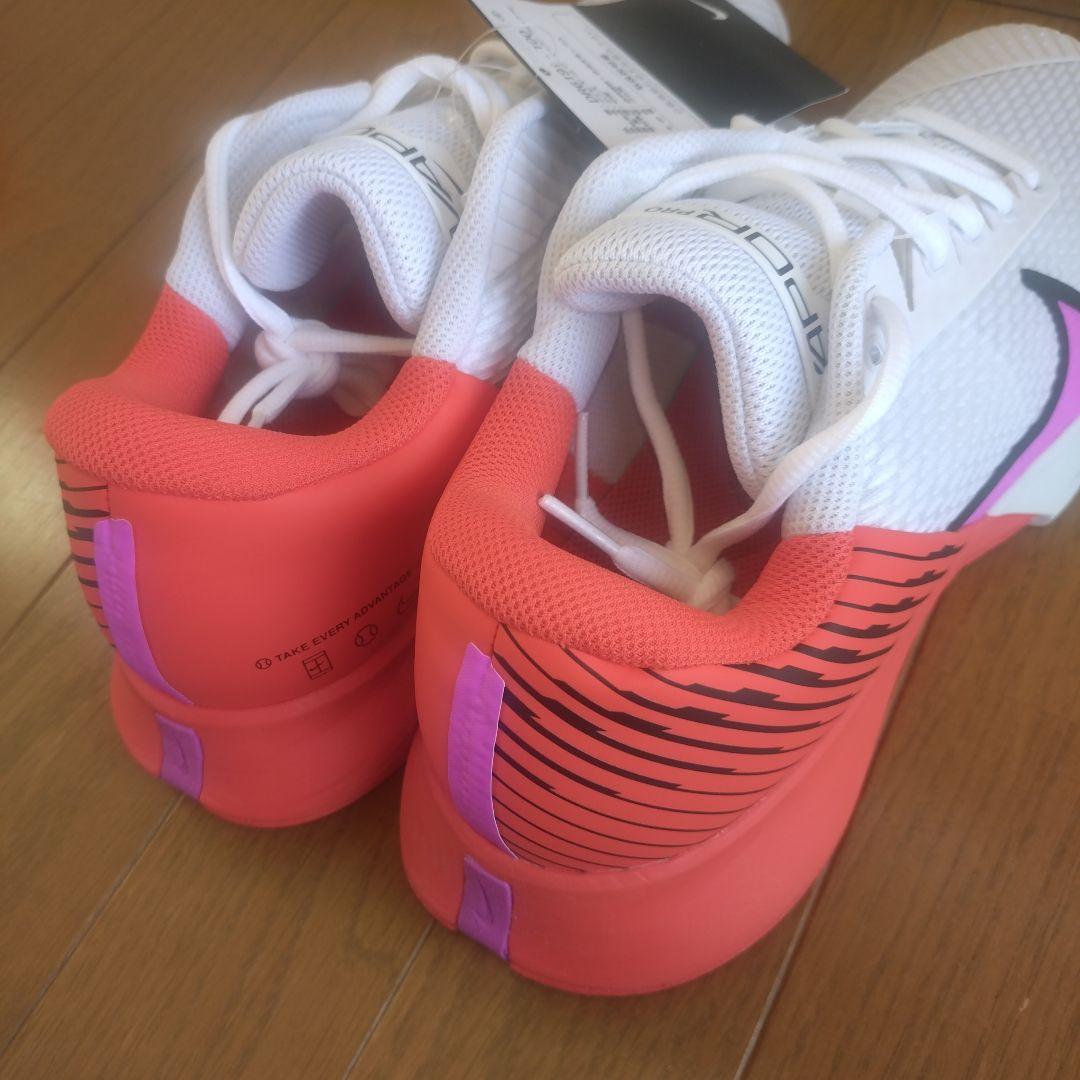 【新品・未使用・希少・値下】ナイキ テニスシューズ ズーム ヴェイパー PRO