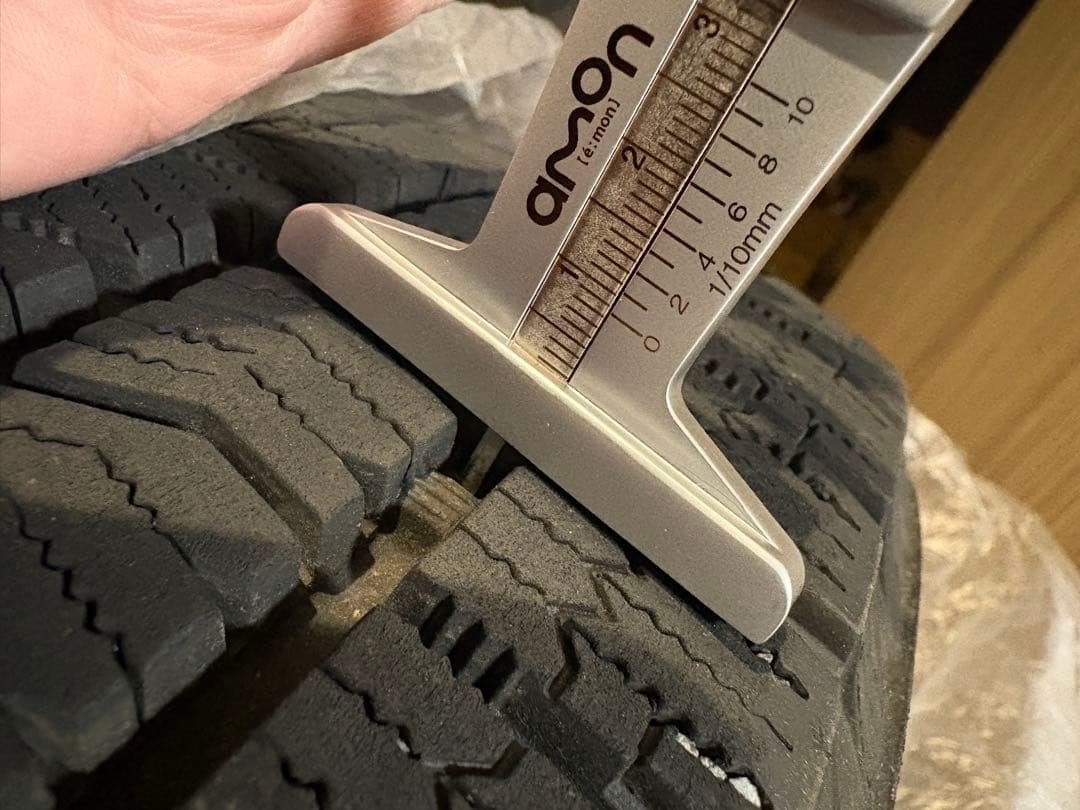 ブリヂストン 195/65R15 スタッドレスタイヤ