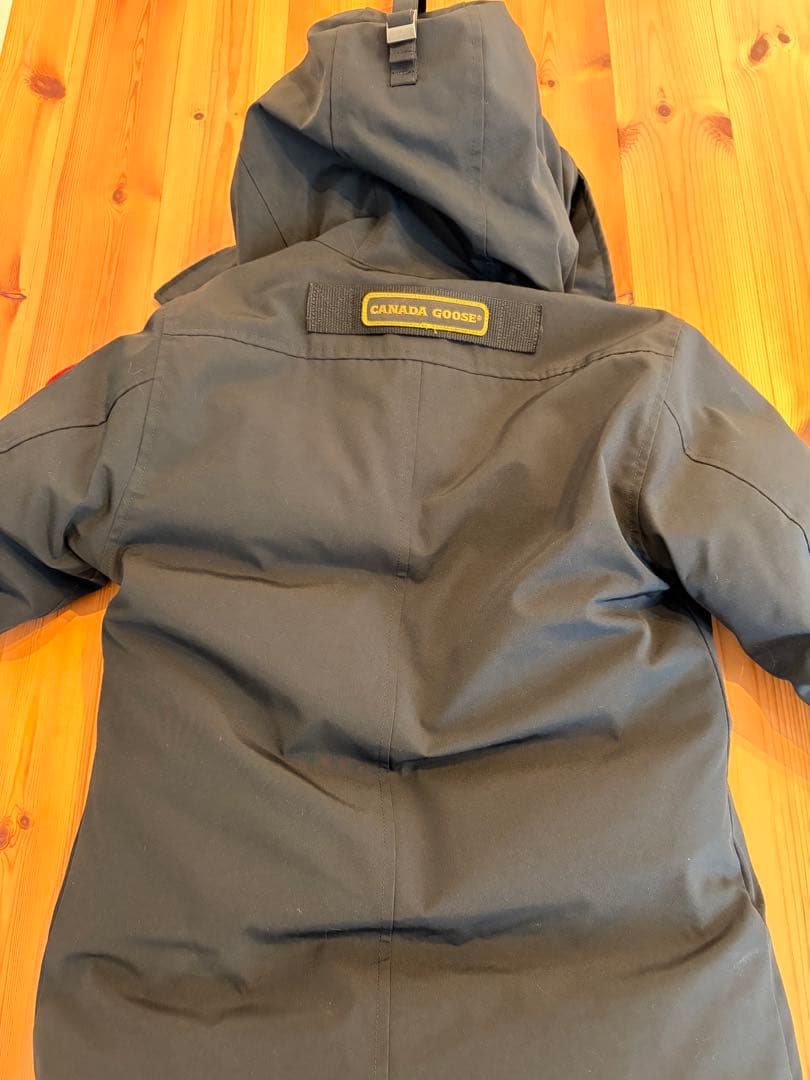 カナダグース XS肉まん