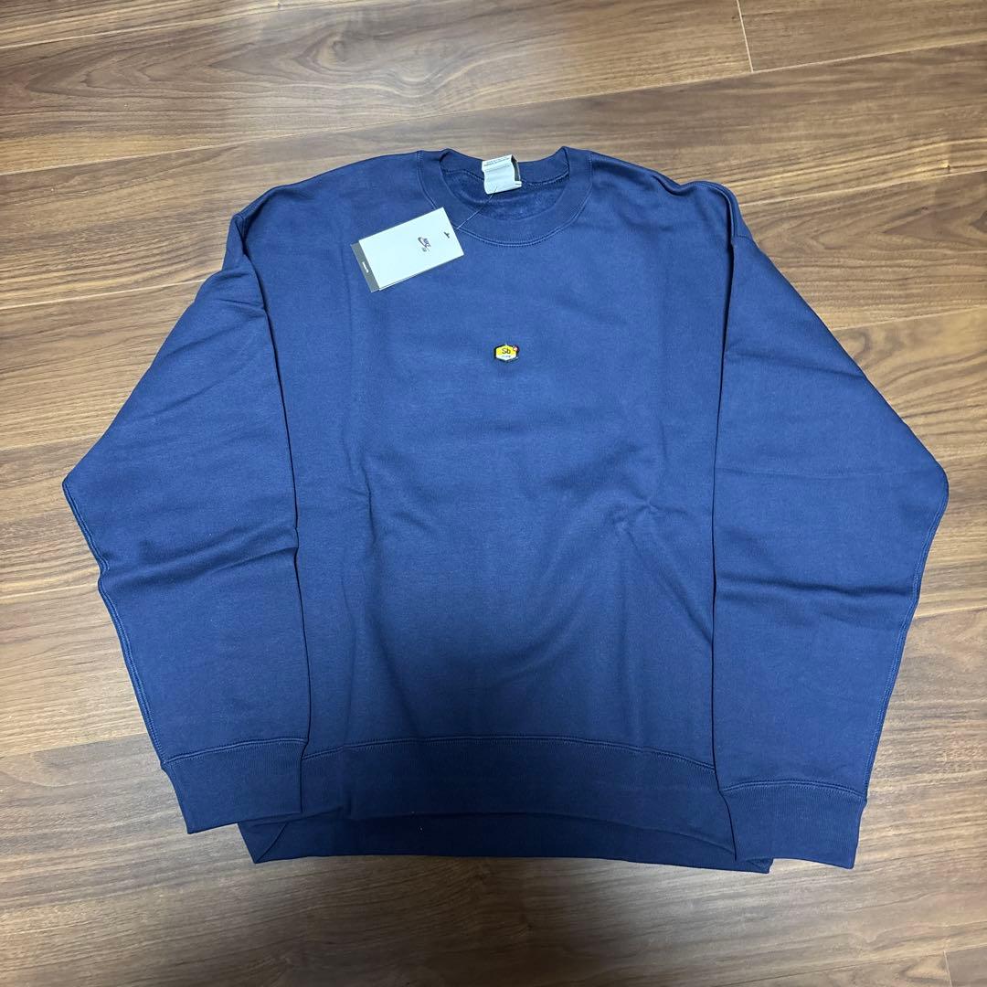 Nike SB ネイビー クルーネック トレーナー