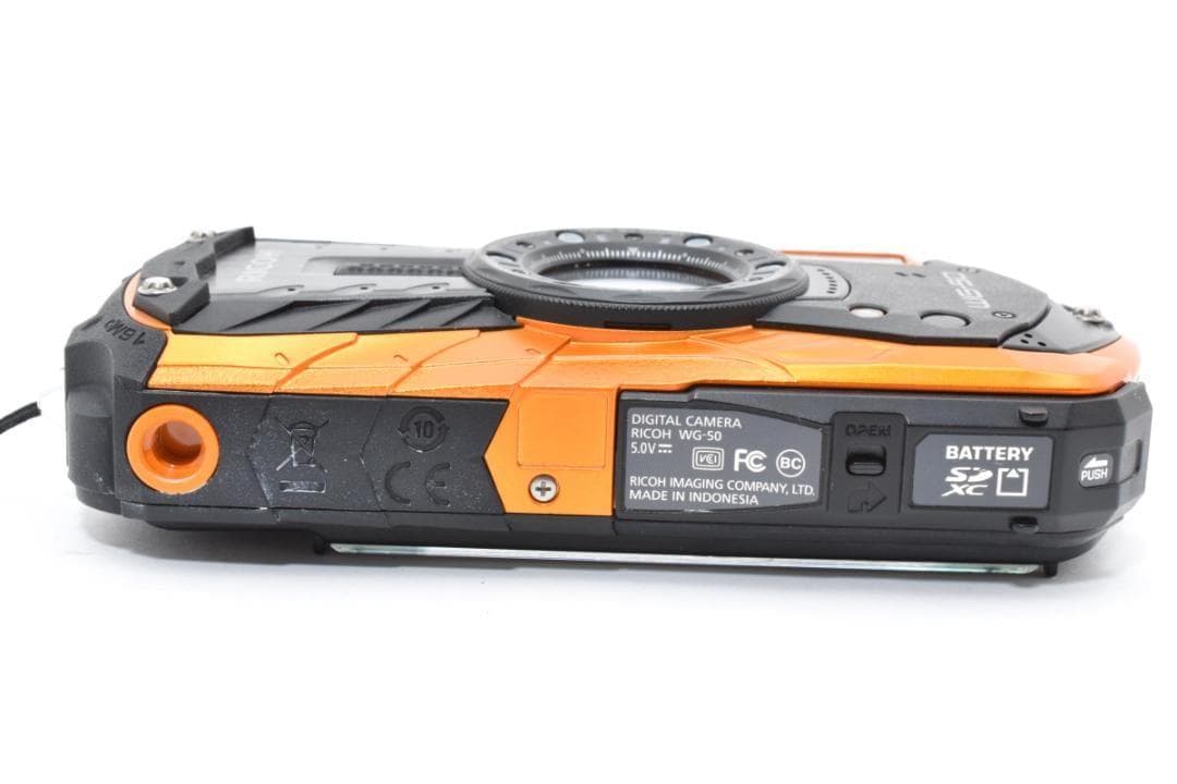 ショット数少 RICOH WG-50 防水 オレンジ デジタルカメラ