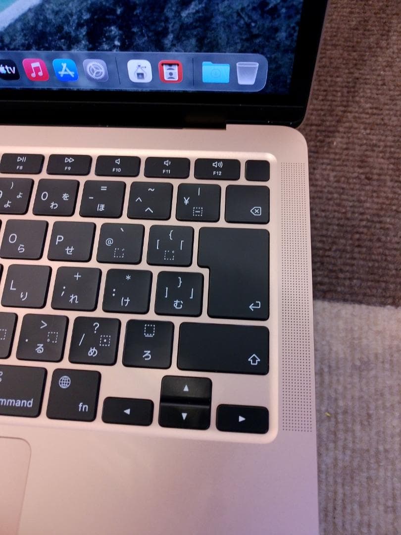 MacBook Air2020 A2237 13㌅ M1 バッテリー100%