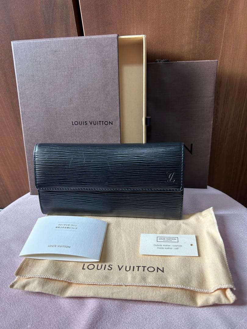 【takanori tamura】ルイヴィトン エピ 長財布 二つ折り 黒