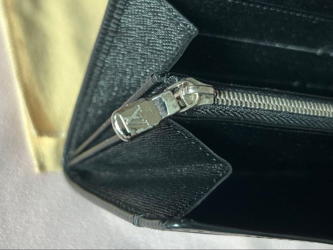 【takanori tamura】ルイヴィトン エピ 長財布 二つ折り 黒