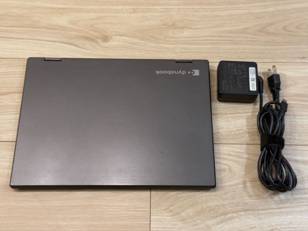 【1.09kg】dynabook V72/B 2in1 タッチパネル i5