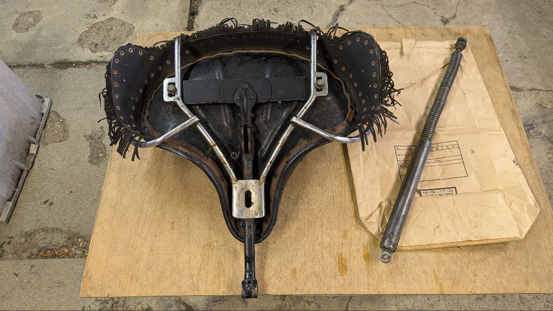 ☆ショベルヘッドパーツS　シート＆シートプランジャアッシー☆