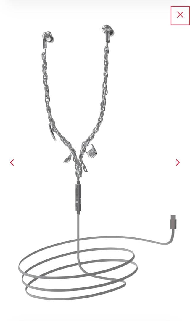 DIESEL シルバー　チャーム付き有線イヤホン　Wired Earbuds