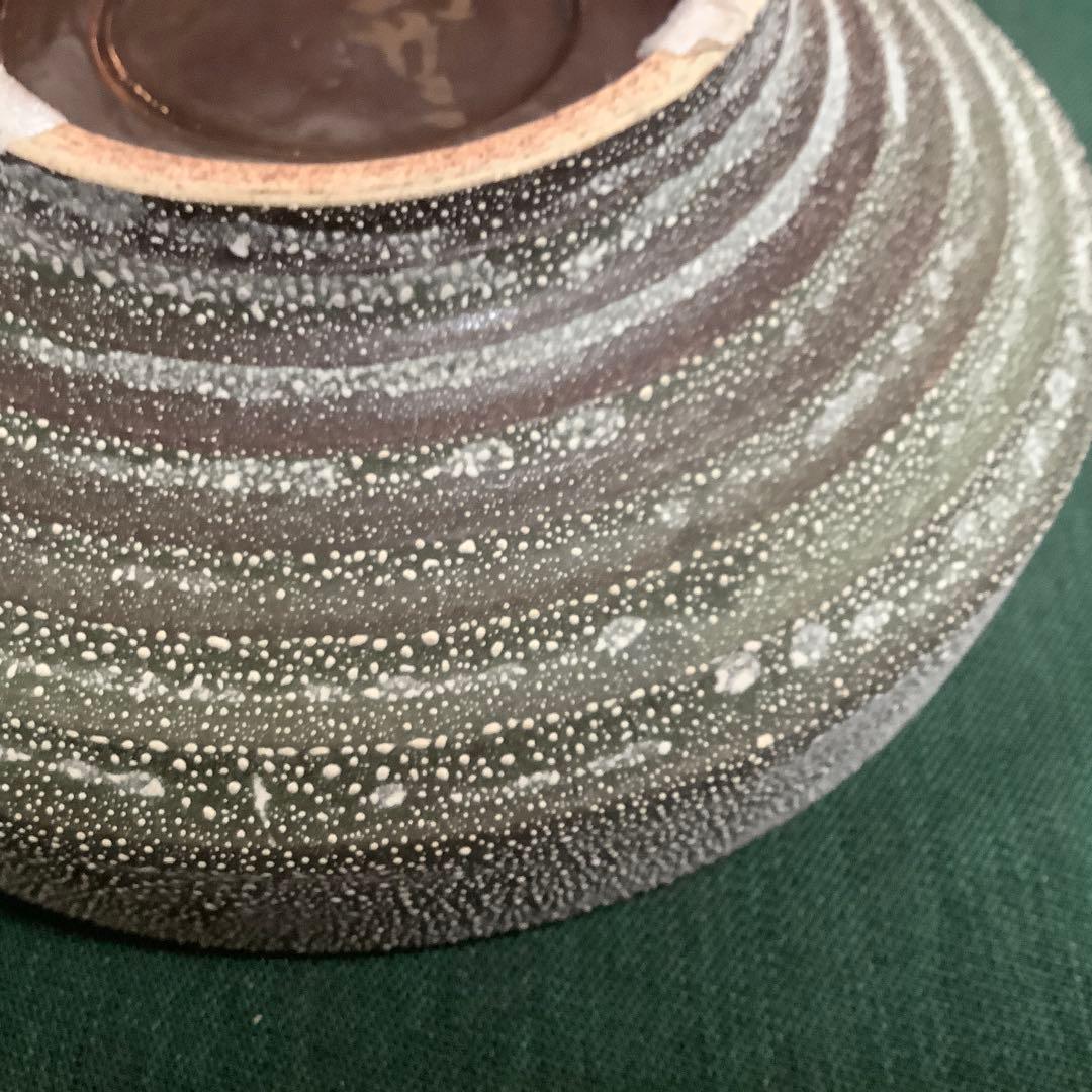 小林政美さんの波紋模様のグレー陶器収納容器