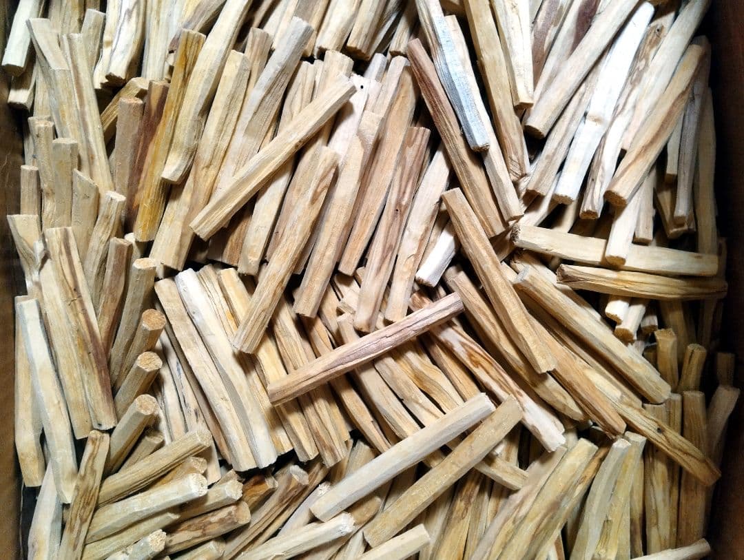 業務用価額☆天然お香木エクアドル産パロサントスティック1kg