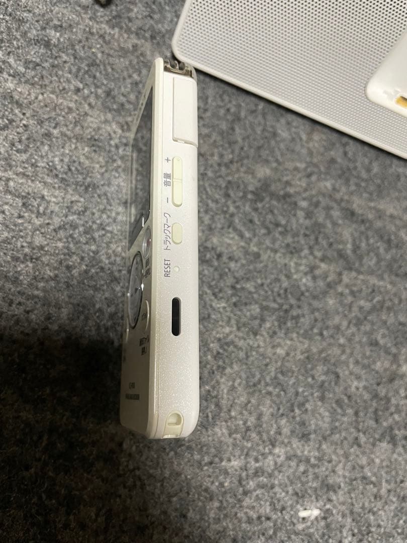 SONY ICZ-R100 ポータブルラジオレコーダー