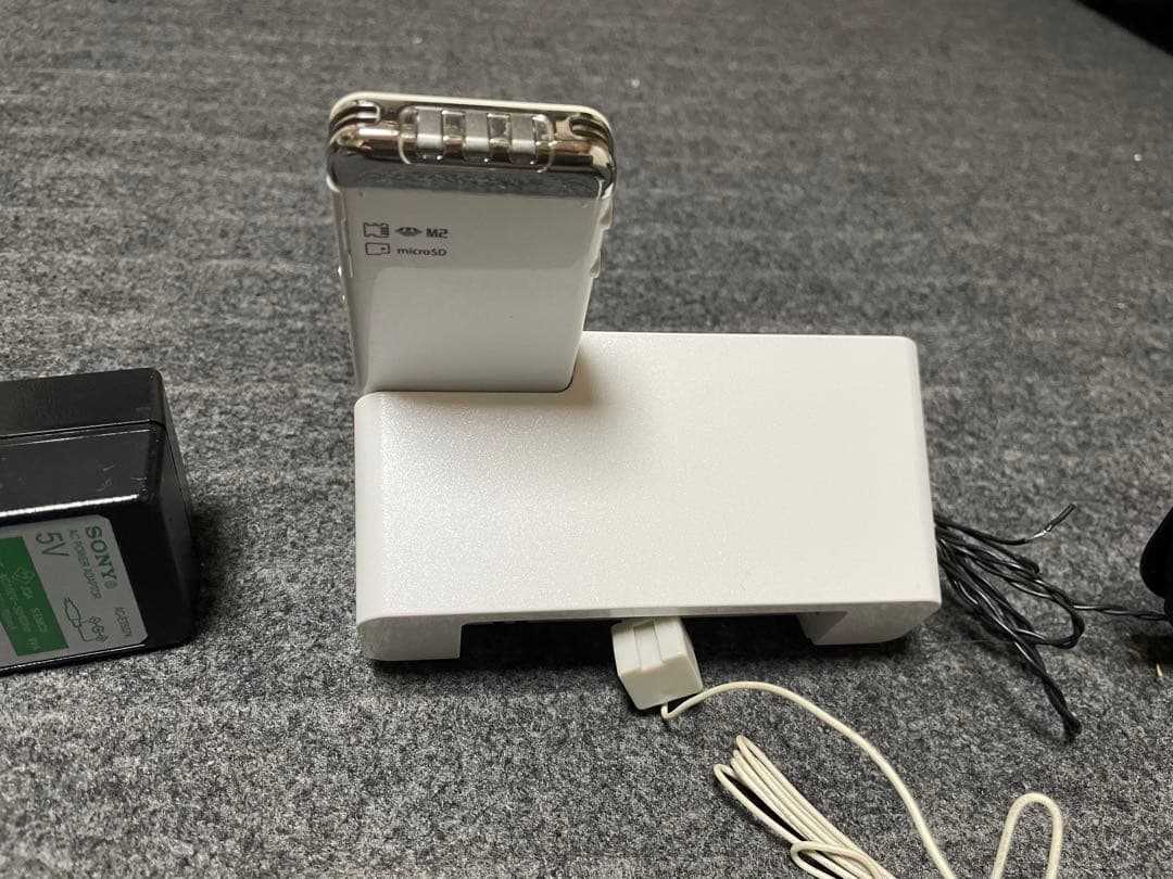 SONY ICZ-R100 ポータブルラジオレコーダー