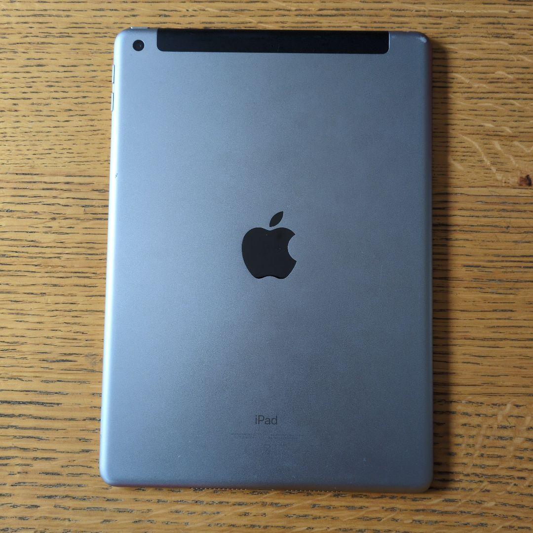 ipad第6世代　32GB　ケース、フィルム付き