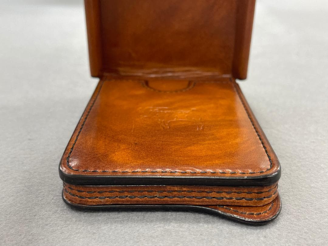 トラッドバイソン TRADBISON　本革　財布　カードケース