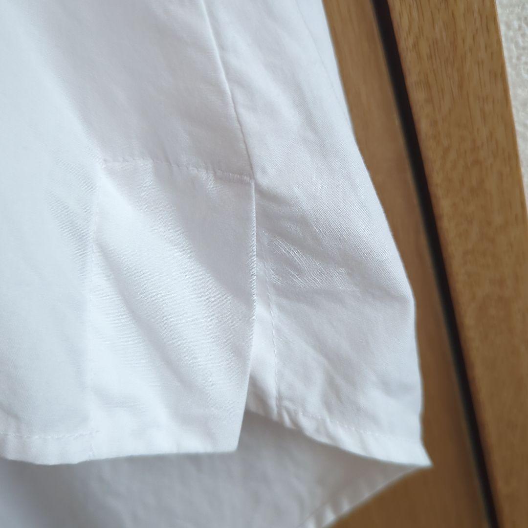 萌 美品ホワイトシャツ