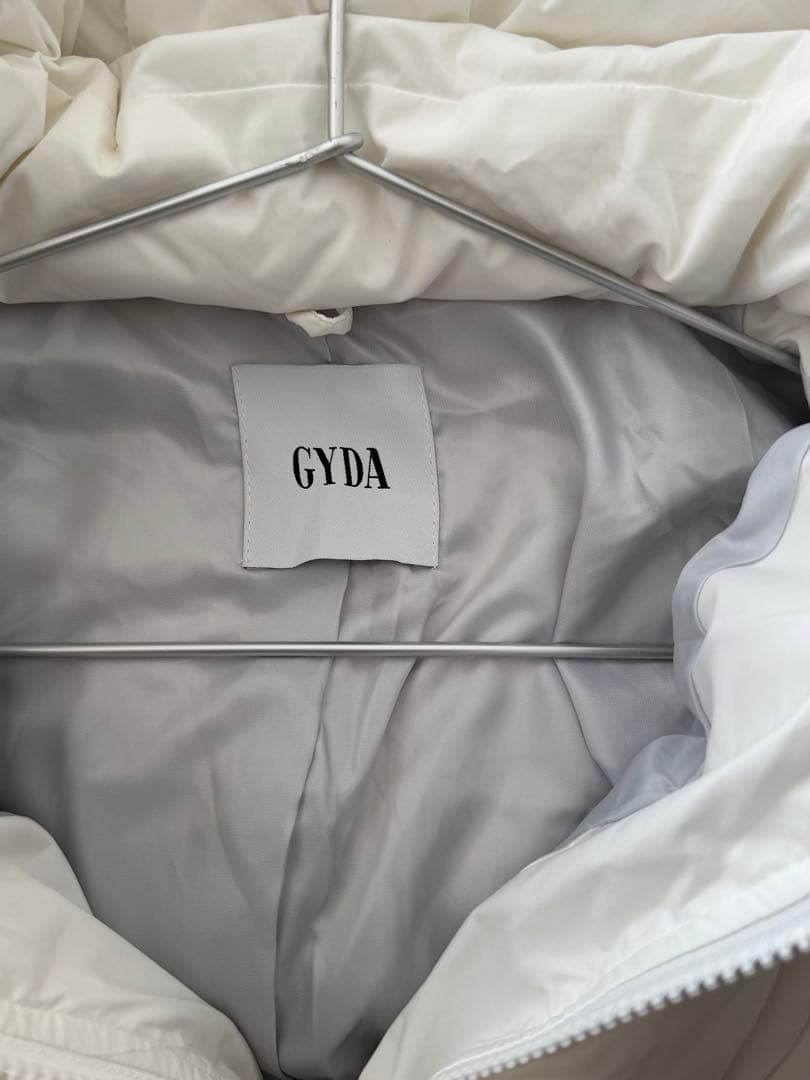 GYDA ホワイトダウンジャケット M