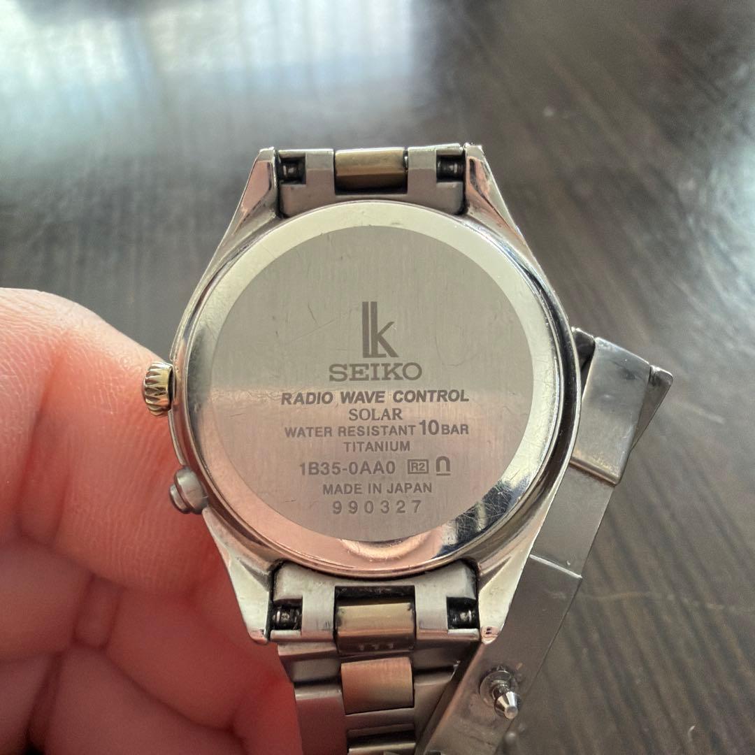 SEIKOセイコー　腕時計　電波時計　レディース