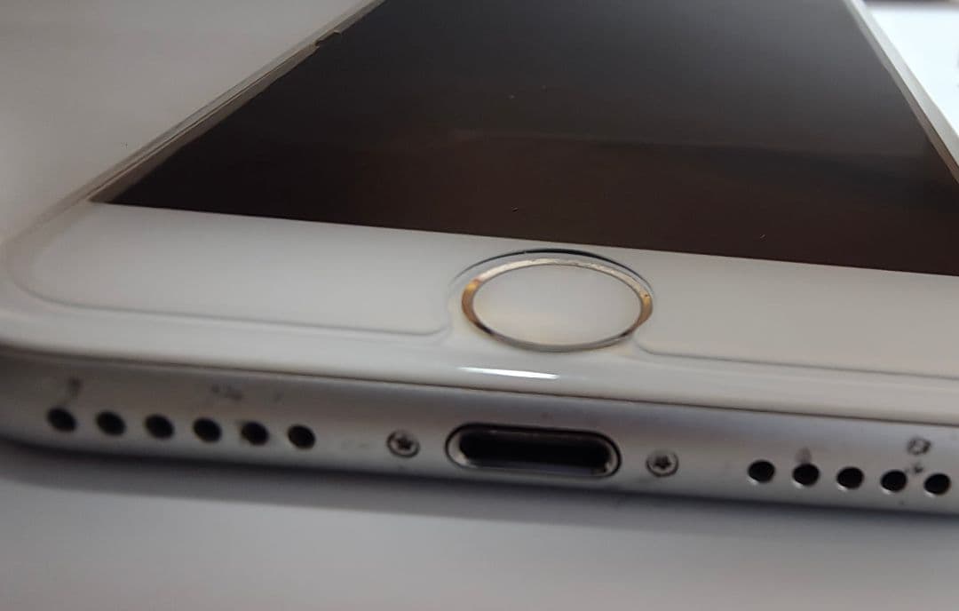 iphone8 本体　箱、イヤホン付き