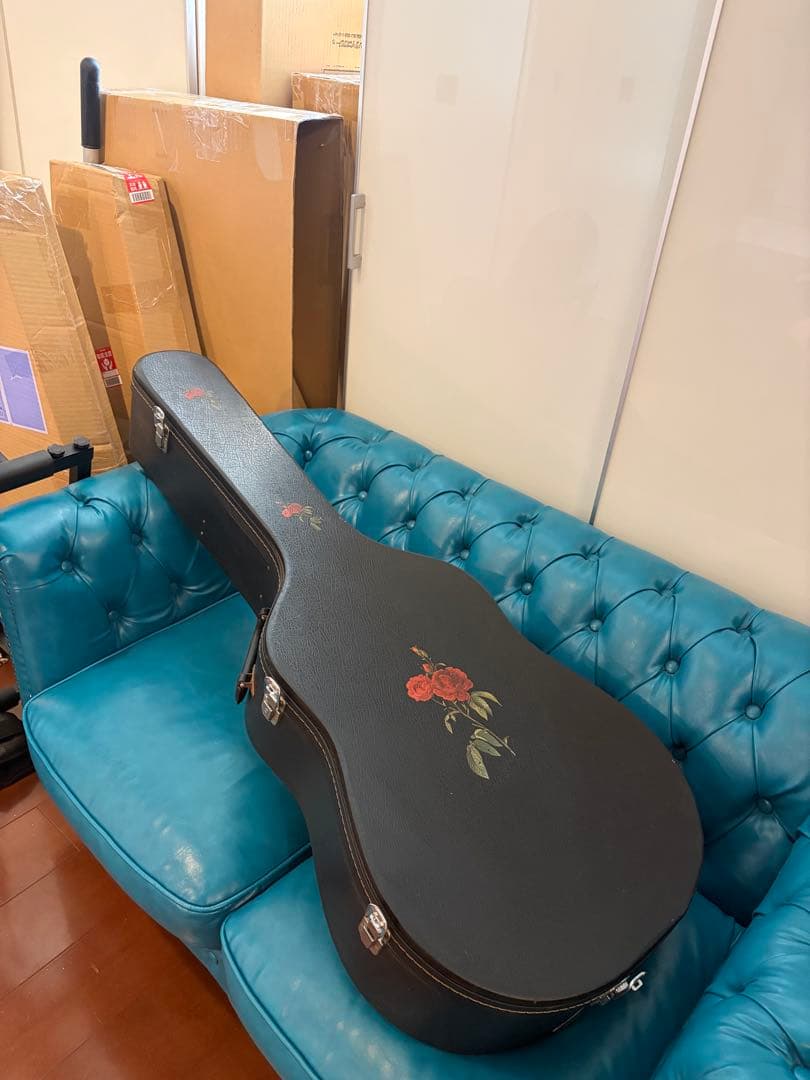 TOKAI LOVEROCK MODEL 薄型レスポール　汎用ハードケース付き