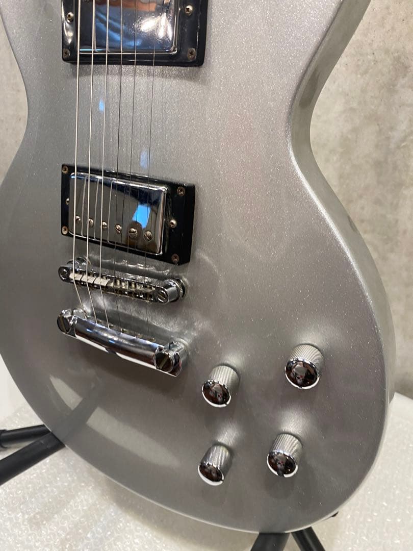 TOKAI LOVEROCK MODEL 薄型レスポール　汎用ハードケース付き