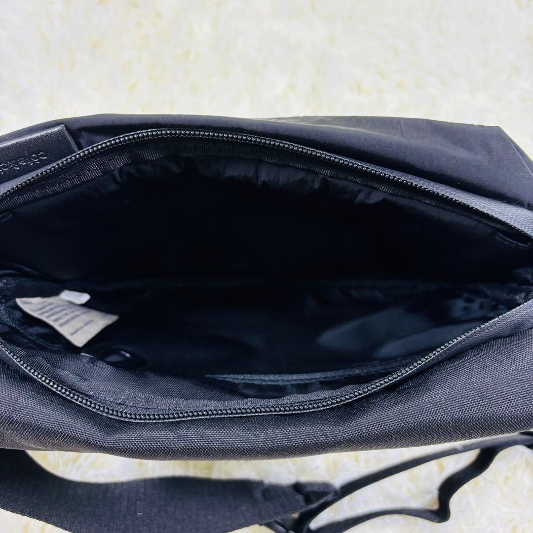 Cote&Ciel コートエシエル　ボディバッグ　ショルダーバッグ　黒