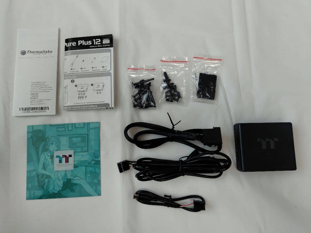 CL-F099-PL12SW-A　Thermaltake　初音ミクモデル